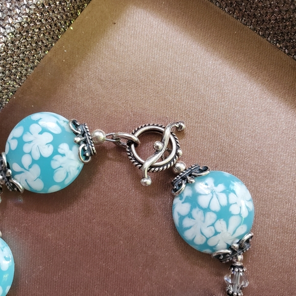 Glass Bead Toggle Bracelet - Picture 8 of 8